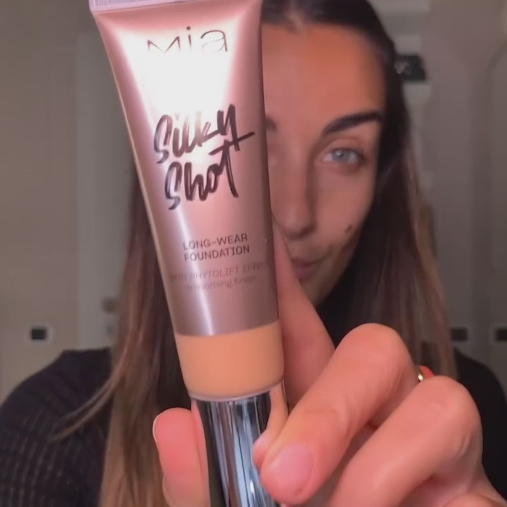 Silky Shot Foundation